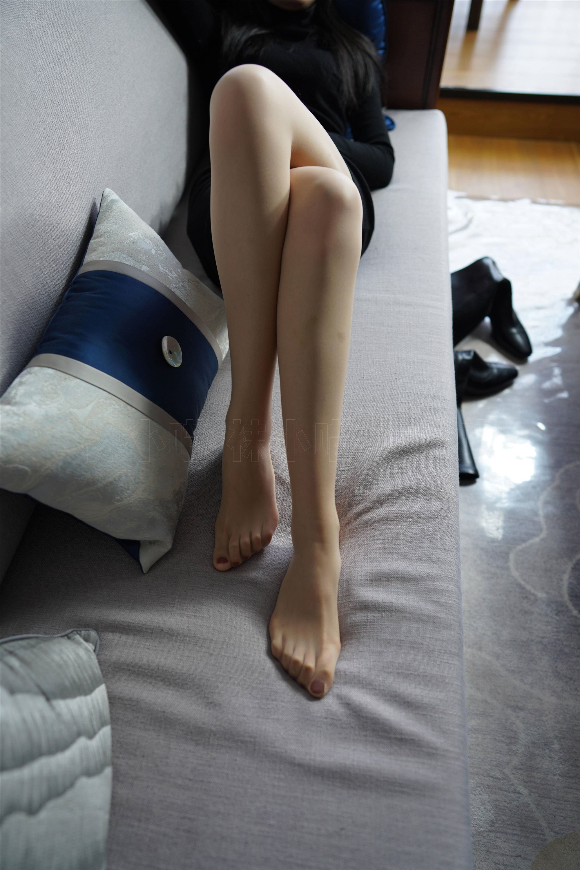 kittyWawa袜小喵  KT264 黑短裙与靴